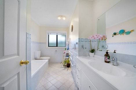 Photo of property in 35 Broadhurst Road, Flat Bush, Auckland, 2019