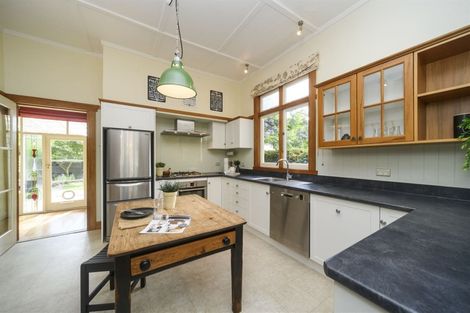 Photo of property in 12 Margaret Street, Roslyn, Palmerston North, 4414