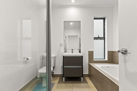 Photo of property in 12 Shelduck Way, Hobsonville, Auckland, 0616