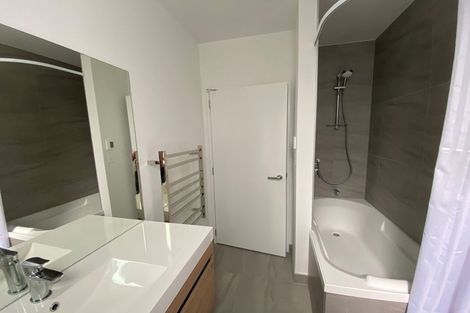 Photo of property in 18u1 Oriental Terrace, Oriental Bay, Wellington, 6011