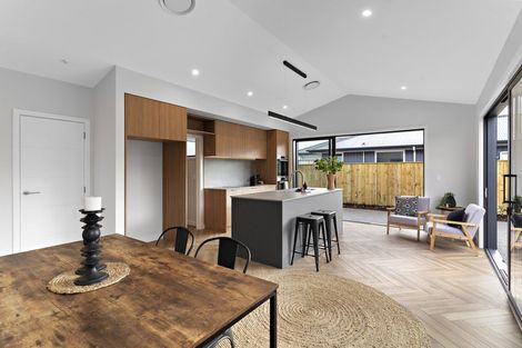 Photo of property in 6 Farley Avenue, Greytown, 5712