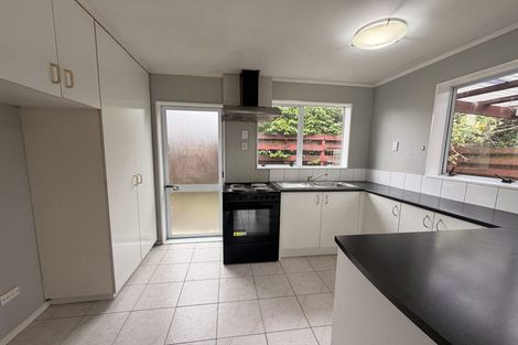 Photo of property in 21 Royal Road, Massey, Auckland, 0614