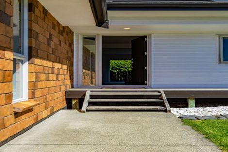 Photo of property in 418a Old Te Atatu Road, Te Atatu Peninsula, Auckland, 0610