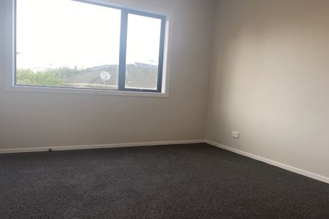 Photo of property in 2/125b Metcalfe Road, Ranui, Auckland, 0612