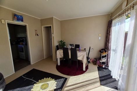 Photo of property in 2/86 Carruth Road, Papatoetoe, Auckland, 2025