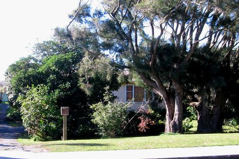 Photo of property in 64 Kirk Street, Otaki, 5512