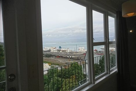 Photo of property in 3/20 Grosvenor Terrace, Wadestown, Wellington, 6012