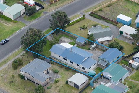 Photo of property in 50 Kahukura Avenue, Waitarere Beach, Levin, 5510