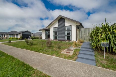 Photo of property in 32 Kawari Drive, Pegasus, 7612