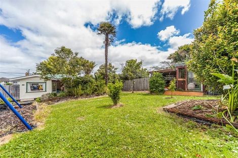 Photo of property in 29 Strid Road, Te Atatu South, Auckland, 0610