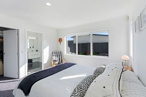 Photo of property in 12 Matuhi Street, Waikanae, 5036
