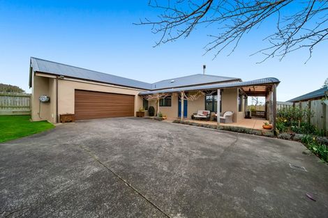 Photo of property in 35 Maire Street, Hawera, 4610