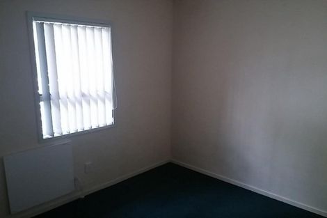 Photo of property in 28 Katrina Place, Massey, Auckland, 0614