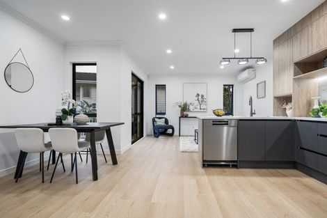 Photo of property in 24b Scarlock Avenue, Browns Bay, Auckland, 0630