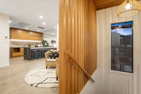 Photo of property in 77 Paremata Road, Paremata, Porirua, 5024