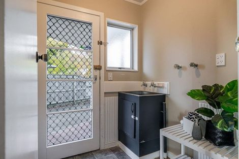 Photo of property in 97 Benmore Avenue, Cloverlea, Palmerston North, 4412