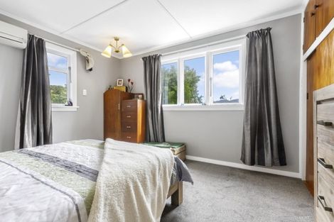 Photo of property in 16 Waru Street, Khandallah, Wellington, 6035