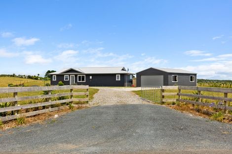 Photo of property in 11 Leith Road, Okato, New Plymouth, 4374
