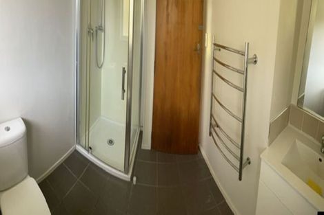 Photo of property in 2/7 Luplau Crescent, Cockle Bay, Auckland, 2014