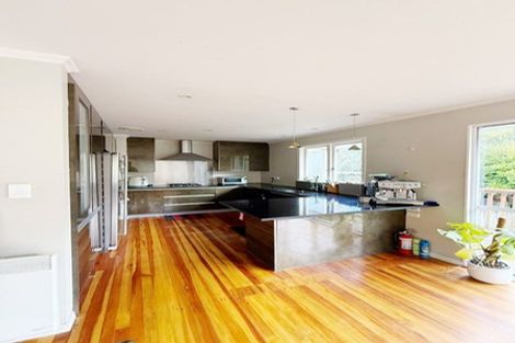 Photo of property in 345 Huia Road, Titirangi, Auckland, 0604