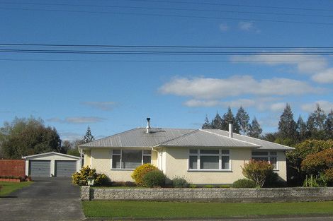 Photo of property in 5 Terrace Street, Marton, 4710