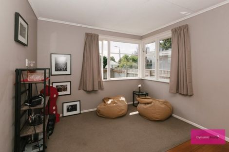 Photo of property in 11 Lewis Place, Highbury, Palmerston North, 4412