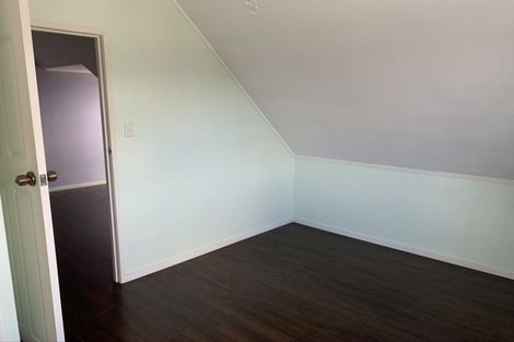 Photo of property in 5 Tawa Road, Te Atatu Peninsula, Auckland, 0610