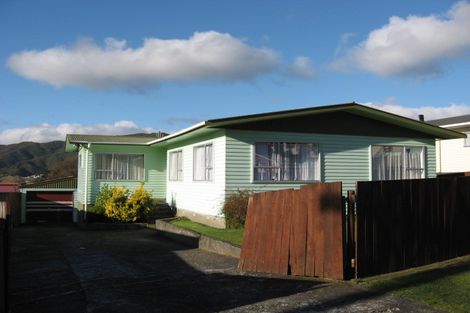 Photo of property in 44 Holland Street, Wainuiomata, Lower Hutt, 5014
