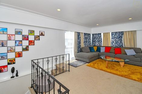 Photo of property in 35 Heybridge Street, Manurewa, Auckland, 2102