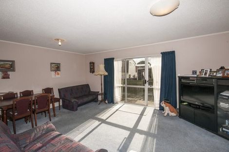 Photo of property in 11/2 Burdendale Grove, Churton Park, Wellington, 6037