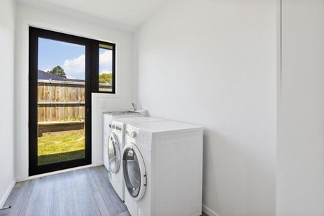 Photo of property in 8 Three Kings Court, Outram, 9019