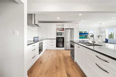 Photo of property in 27 Seaway Terrace, Otumoetai, Tauranga, 3110