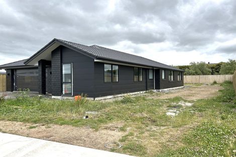 Photo of property in 77 Northmoor Boulevard, Rolleston, 7615