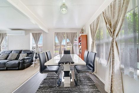 Photo of property in 90 Tennessee Avenue, Mangere East, Auckland, 2024
