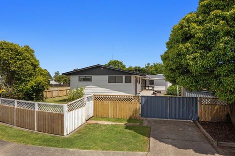 Photo of property in 1 Edgewater Grove, Whakatane, 3120