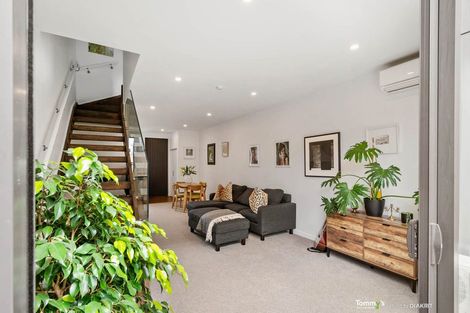 Photo of property in 20u4 Trent Street, Island Bay, Wellington, 6023