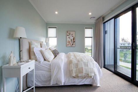 Photo of property in 230 Park Estate Road, Rosehill, Papakura, 2113