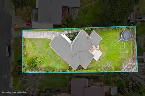 Photo of property in 37 Neptune Avenue, Beach Haven, Auckland, 0626