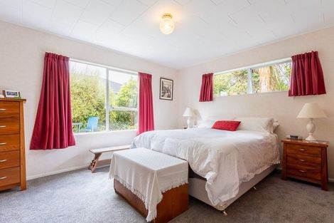 Photo of property in 15 Belvedere Avenue, Waikanae, 5036
