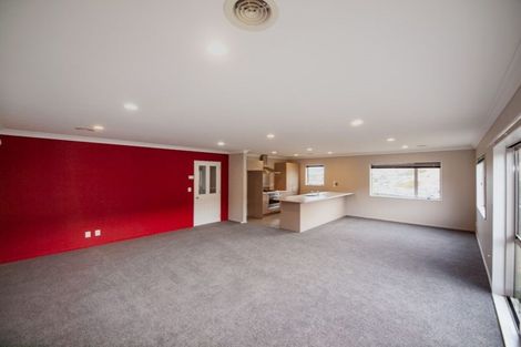 Photo of property in 5a Gifford Grove, Churton Park, Wellington, 6037