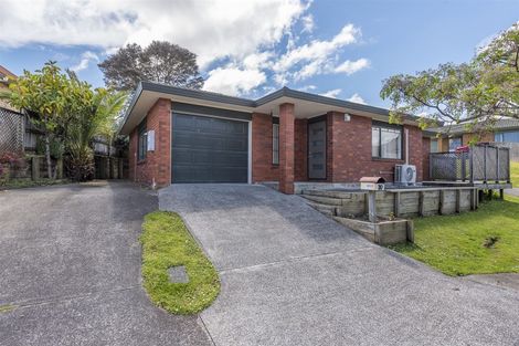 Photo of property in 30 Ginders Drive, Massey, Auckland, 0614