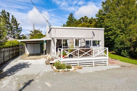 Photo of property in 1899 Paparoa Valley Road, Paparoa, 0571
