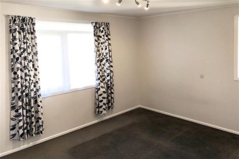 Photo of property in 9 Raeben Avenue, Hillcrest, Auckland, 0627
