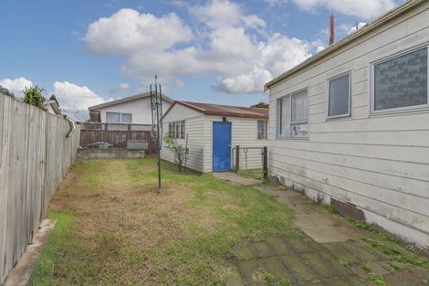 Photo of property in 2 Trounson Avenue, Clendon Park, Auckland, 2103