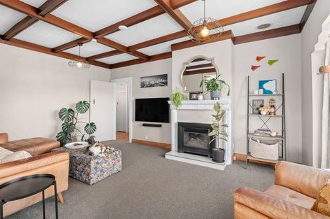 Photo of property in 42 Rifle Range Road, Dinsdale, Hamilton, 3204