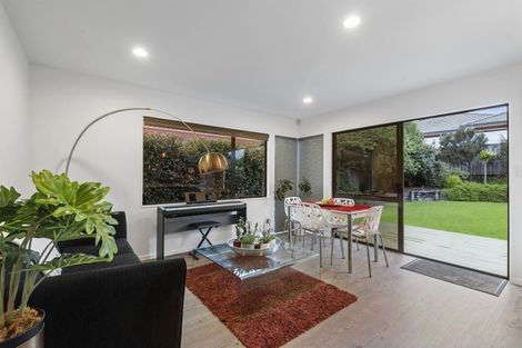 Photo of property in 25 Landing Drive, Albany, Auckland, 0632