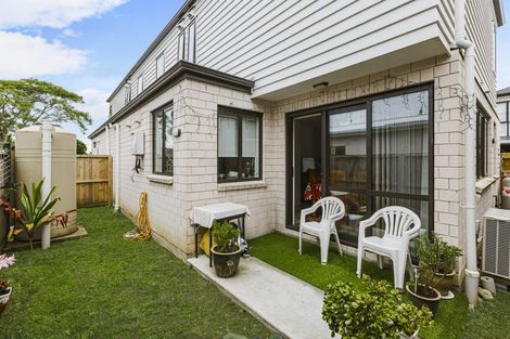 Photo of property in 20b Martin Road, Manurewa, Auckland, 2102