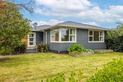 Photo of property in 4 Colina Street, Avonhead, Christchurch, 8042
