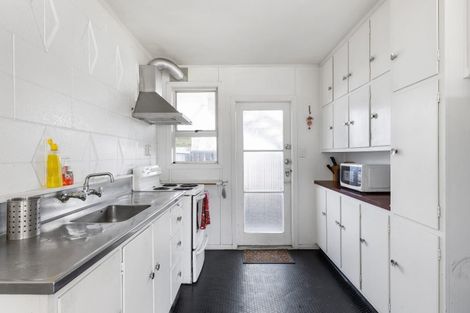 Photo of property in 4/41 Kawaka Street, Mount Maunganui, 3116