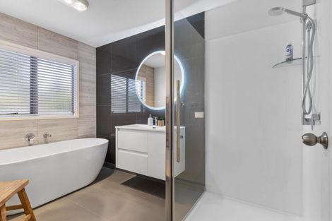 Photo of property in 1 Rita Street, Mount Maunganui, 3116